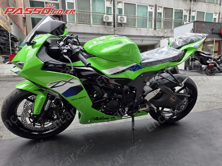 Kawasaki Zx 6 R - фото 1