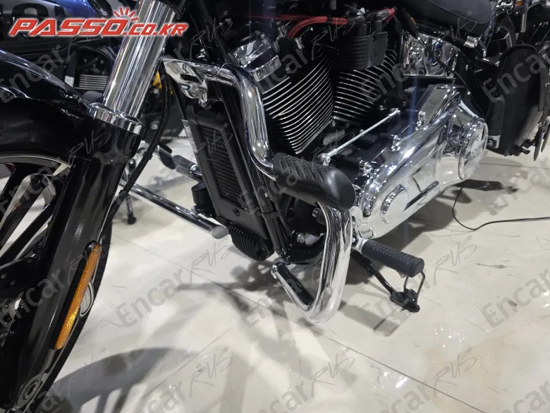 Harley-Davidson Breakout 117 - фото 4