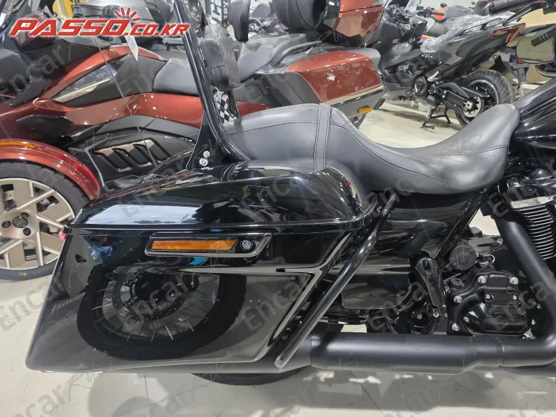 Harley-Davidson Flhxs Street Glide Special - фото 4
