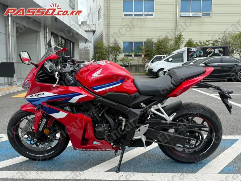 Honda CBR 650 R E-Clutch - фото 1