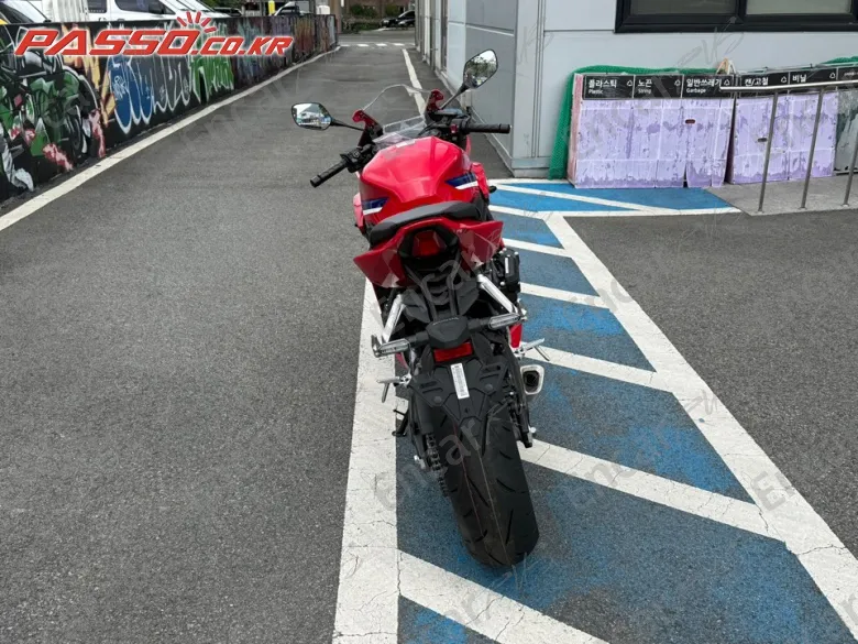 Honda CBR 650 R E-Clutch - фото 2