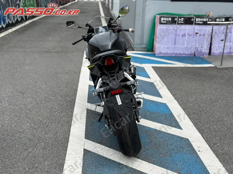 Honda CBR 650 R E-Clutch - фото 2