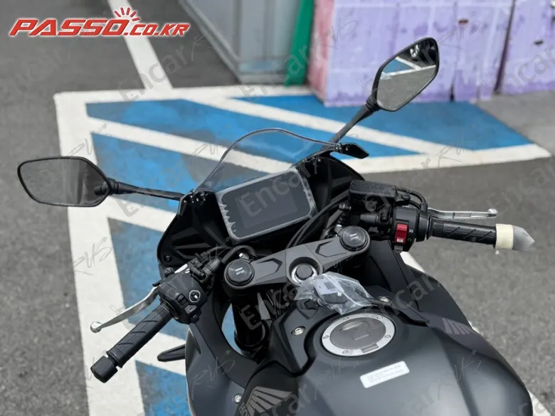 Honda CBR 650 R E-Clutch - фото 3