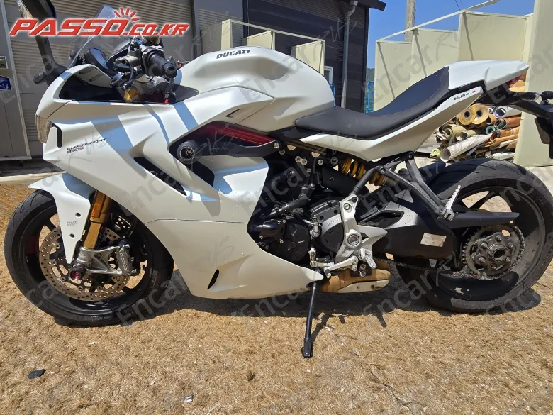 Ducati Supersport 950 S - фото 1