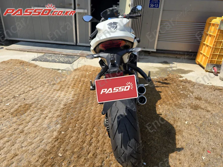 Ducati Supersport 950 S - фото 2
