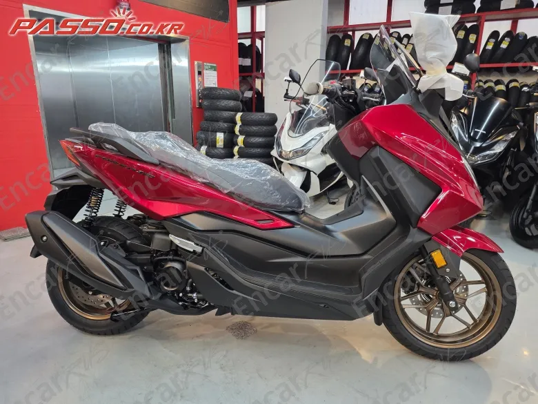 Honda Forza 350 - фото 0