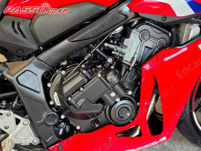 Honda CBR 650 R E-Clutch - фото 4