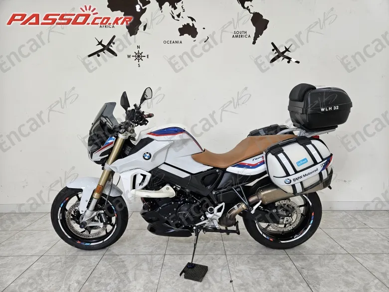 BMW F 800 R - фото 1