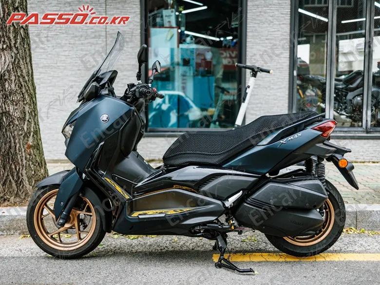 YAMAHA X MAX 300 ABS - фото 1