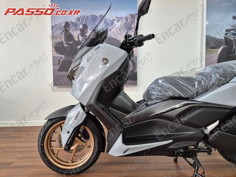 YAMAHA X MAX 300 ABS - фото 3