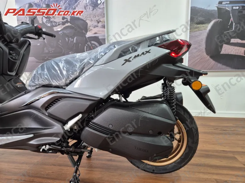YAMAHA X MAX 300 ABS - фото 4