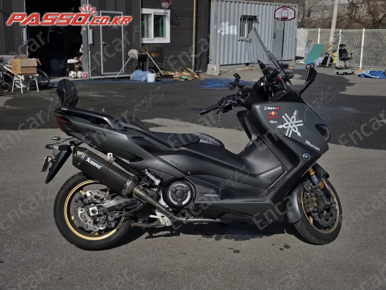 YAMAHA T MAX 560 - фото 0