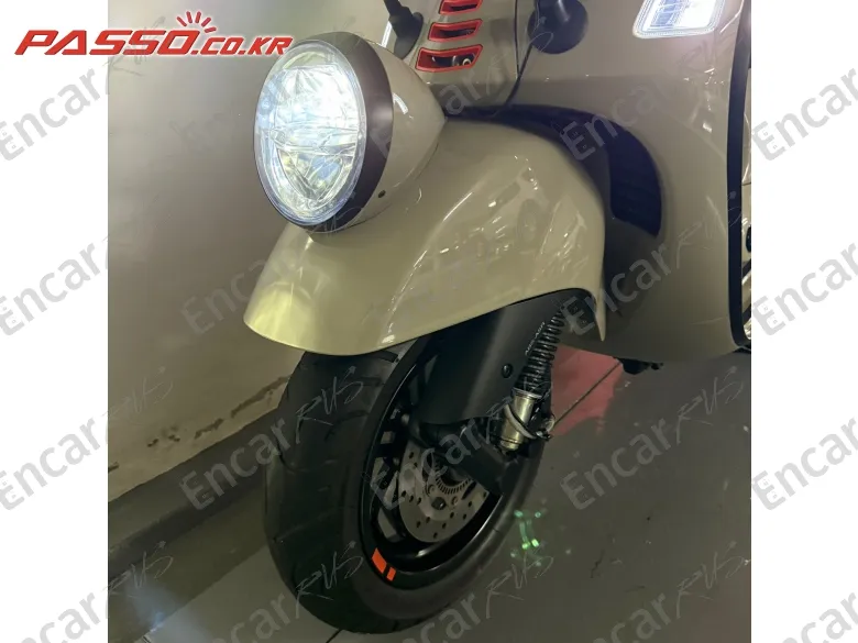 VESPA GTV 300 - фото 5