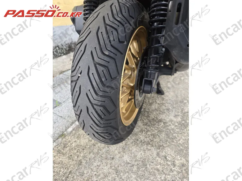 Honda Adv 350 - фото 5