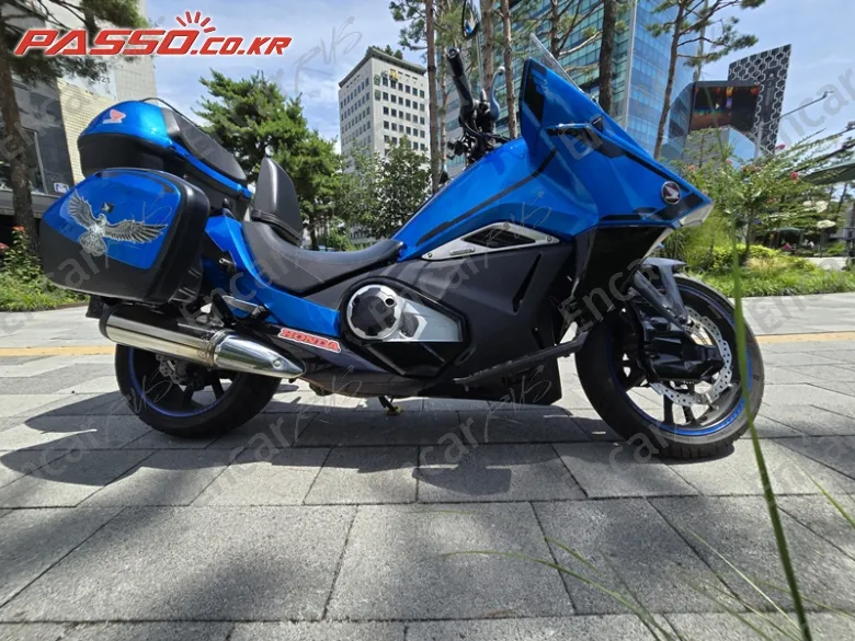 HONDA NM4 - фото 0