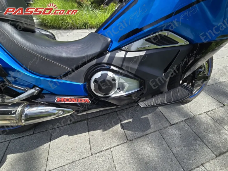 HONDA NM4 - фото 4