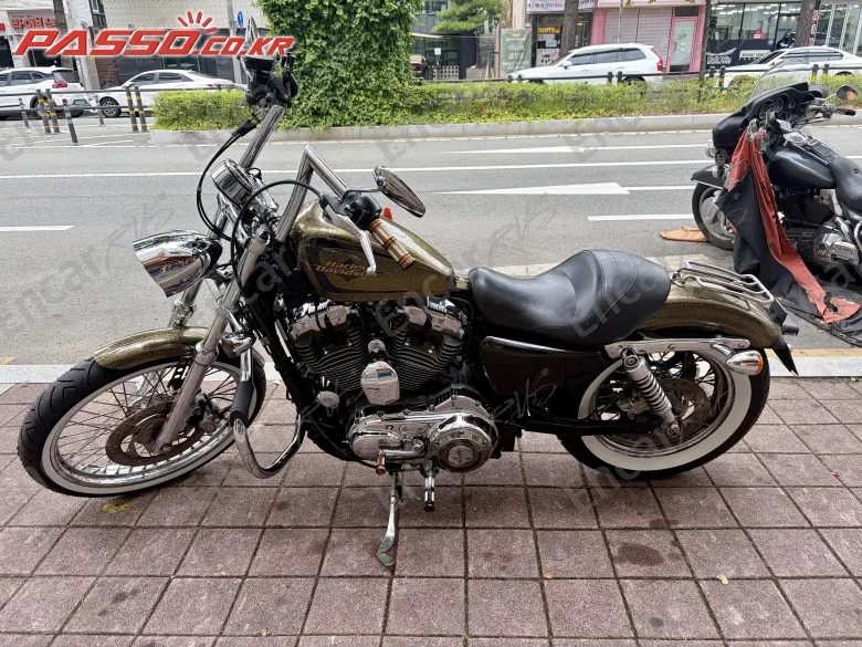 HARLEY-DAVIDSON XL 1200 V SEVENTY TWO - фото 1