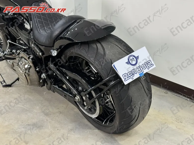 Harley-Davidson Breakout 114 - фото 2