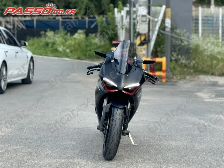 Ducati Panigale V2 - фото 5