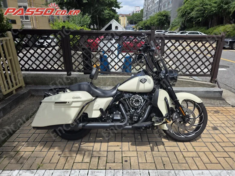 Harley-Davidson Road King Special - фото 0