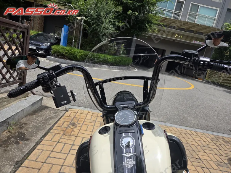 Harley-Davidson Road King Special - фото 3