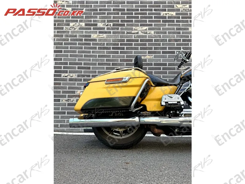Harley-Davidson Flhr - фото 6
