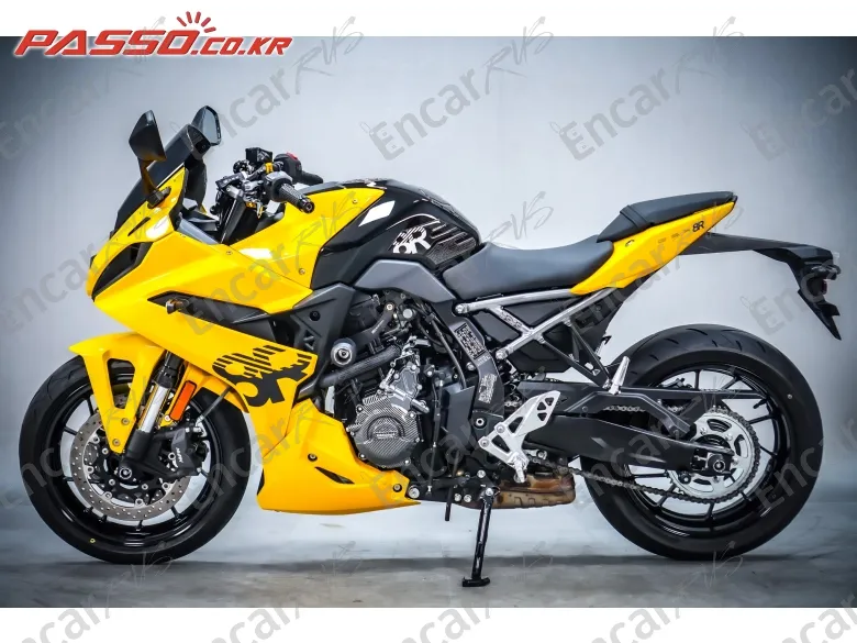Suzuki Gsx 8 R - фото 1