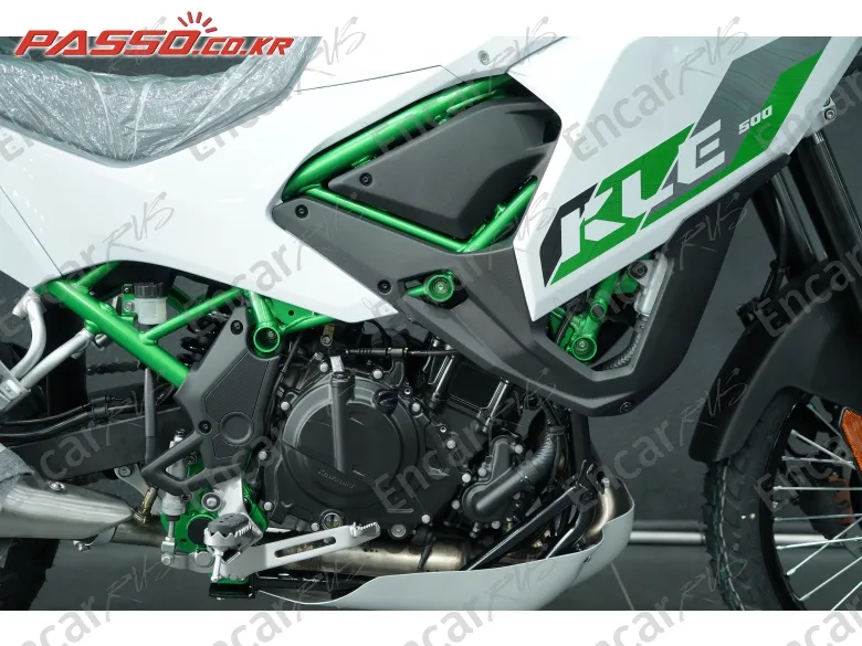 Kawasaki Kle 500 SE - фото 4