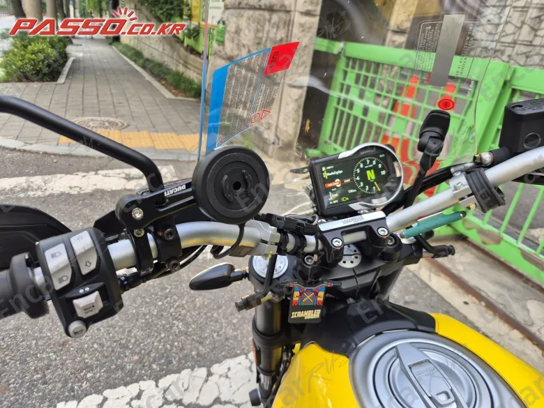 DUCATI SCRAMBLER ICON - фото 3