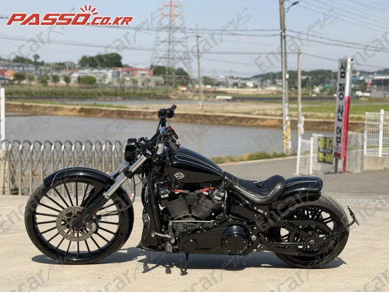 HARLEY-DAVIDSON BREAKOUT 114 - фото 1