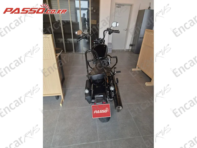 Harley-Davidson Street Bob 114 - фото 2