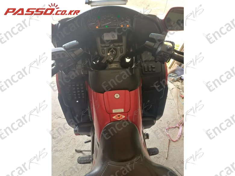Honda Goldwing 1800 - фото 3