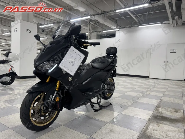 Yamaha T Max 560 - фото 1