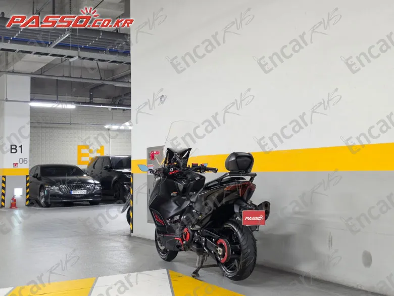 Yamaha T Max 560 - фото 2
