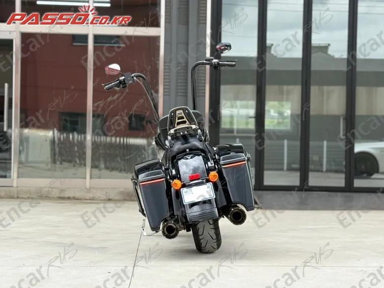 Harley-Davidson Road King Special - фото 2