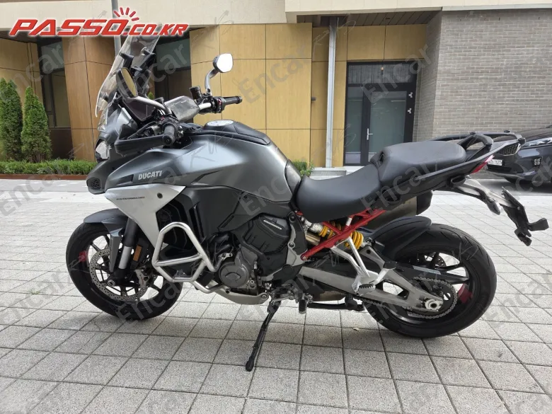 Ducati Multistrada V4 S - фото 1