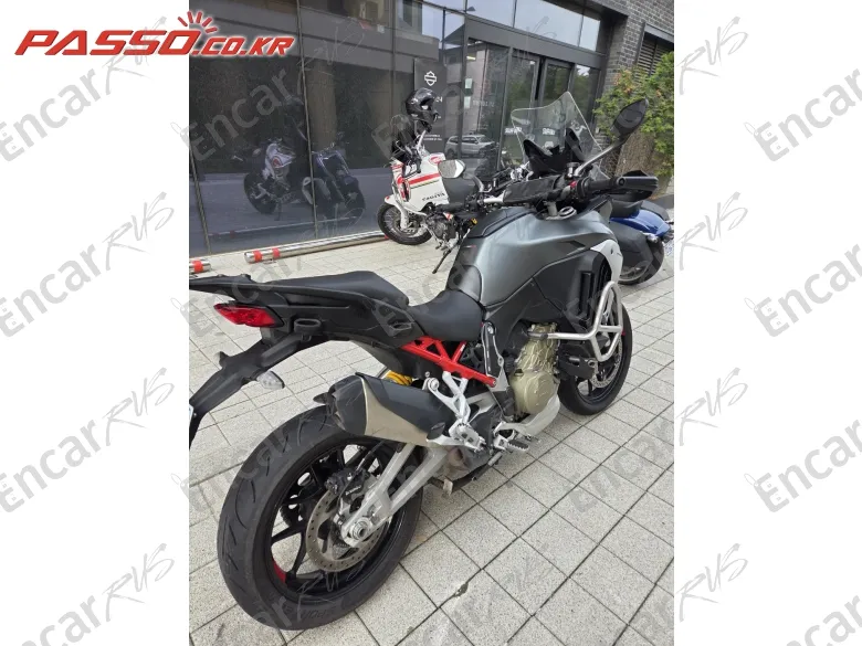 Ducati Multistrada V4 S - фото 2