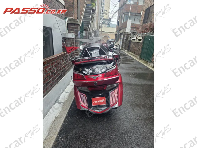 Honda Goldwing 1800 - фото 2