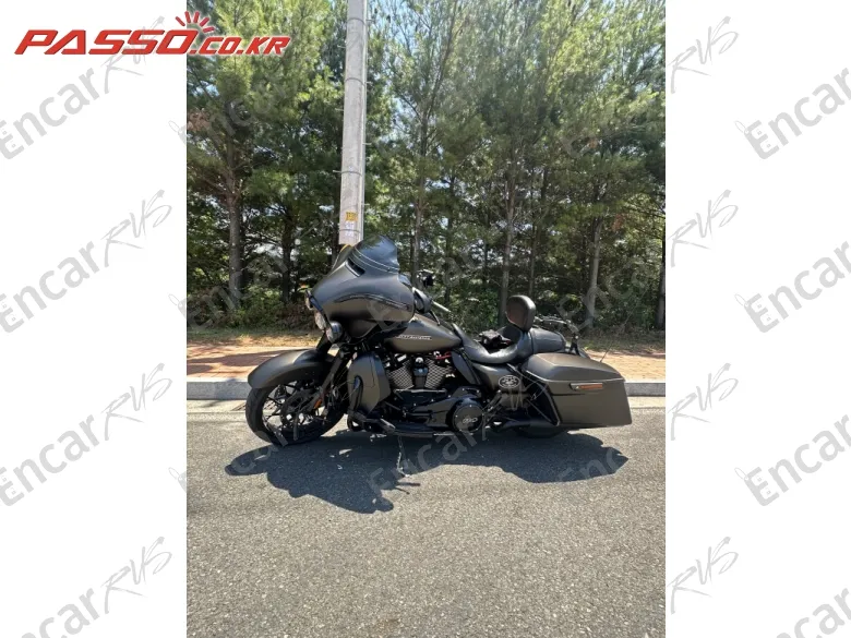 Harley-Davidson Flhxs Street Glide Special - фото 1