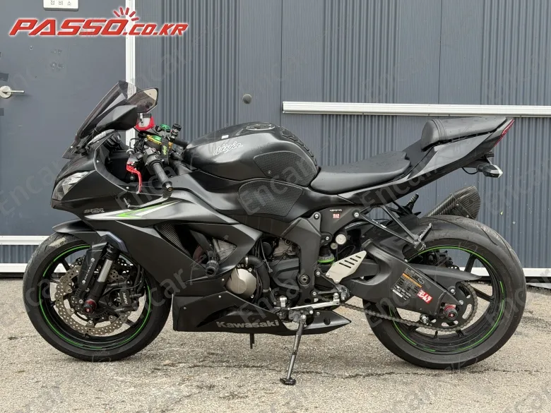 Kawasaki Zx 6 R - фото 1