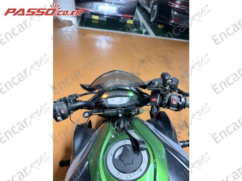 KAWASAKI Z 1000 R EDITION - фото 3