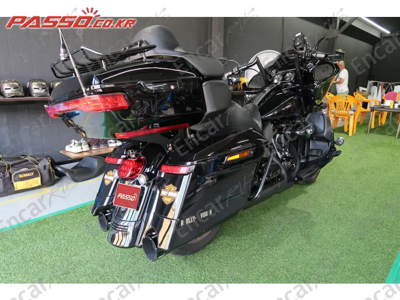 HARLEY-DAVIDSON ROAD GLIDE ST - фото 2