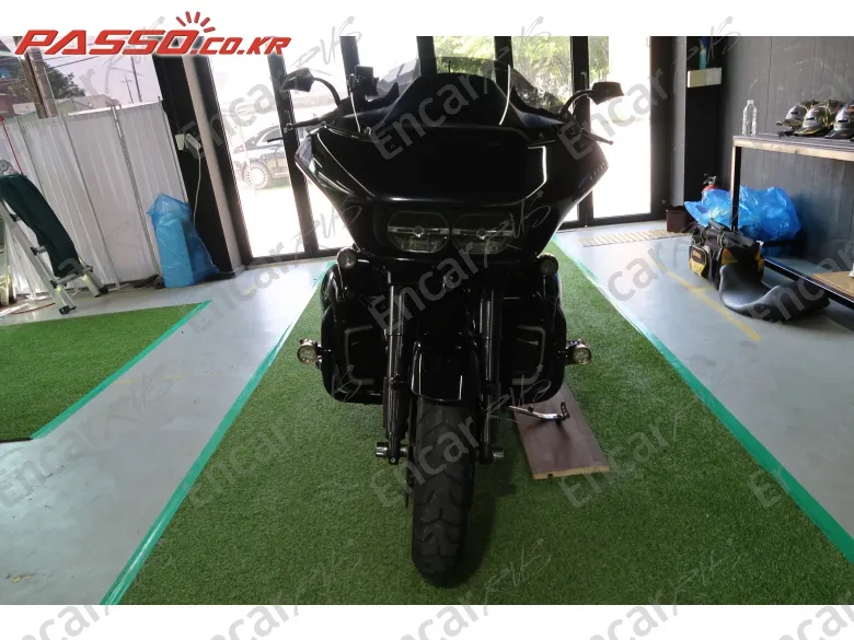 HARLEY-DAVIDSON ROAD GLIDE ST - фото 4