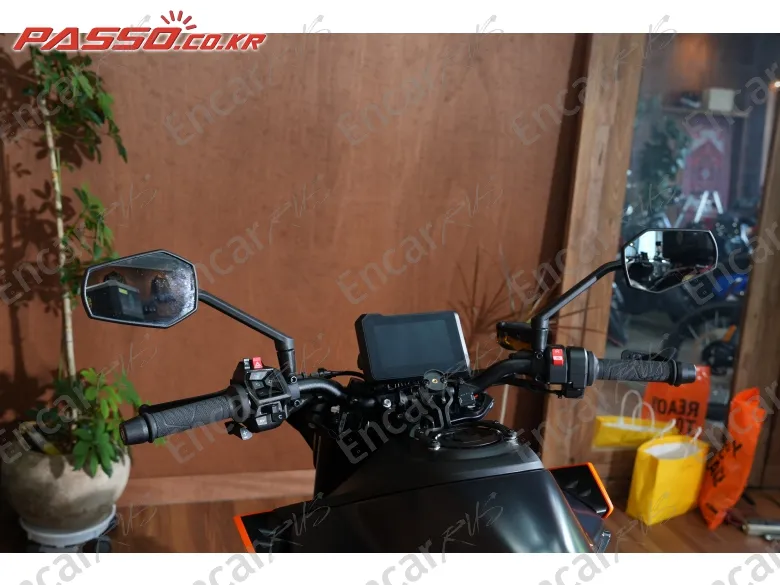 KTM 990 DUKE - фото 3