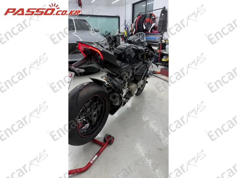 DUCATI PANIGALE V4 S - фото 2