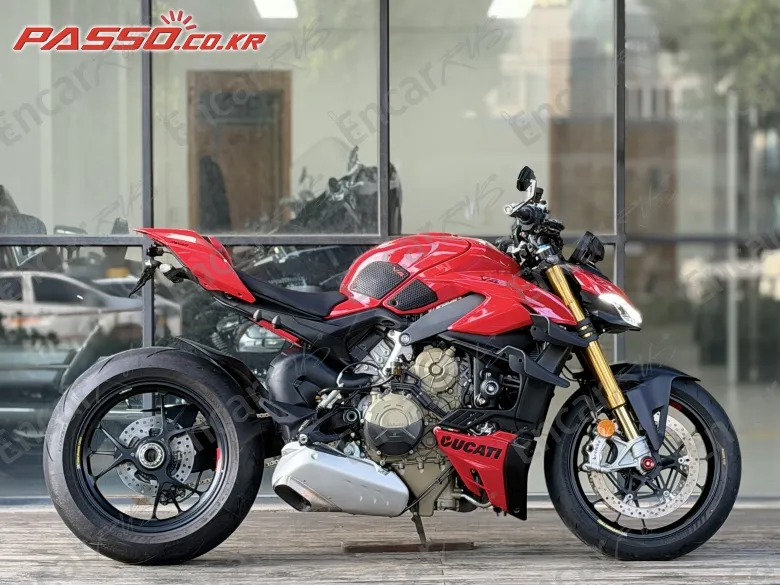 Ducati Streetfighter V4 S - фото 0