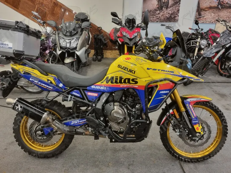 SUZUKI V STROM 800 DE - фото 0