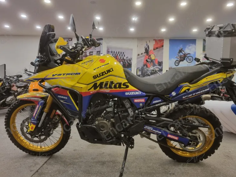 SUZUKI V STROM 800 DE - фото 1
