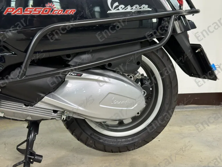 Vespa Gts 300 Classic - фото 4