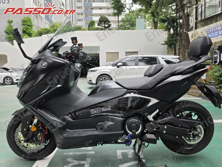 Yamaha T Max 560 - фото 1